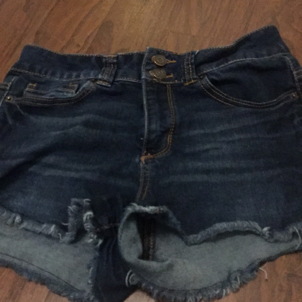 Juniors High-rise denim shorts
